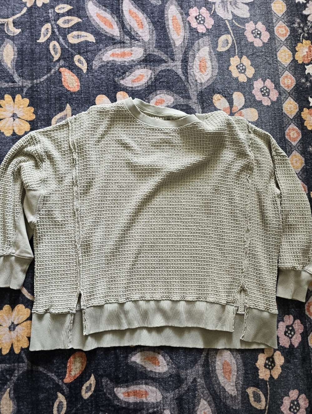 American Eagle Oversized Top